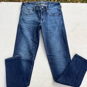 American Eagle Outfitters Women's Dark Blue Skinny Jeans